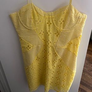 The prettiest yellow dress ever💛🫶